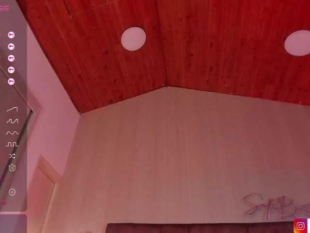 Sofi-Blossom on BongaCams 