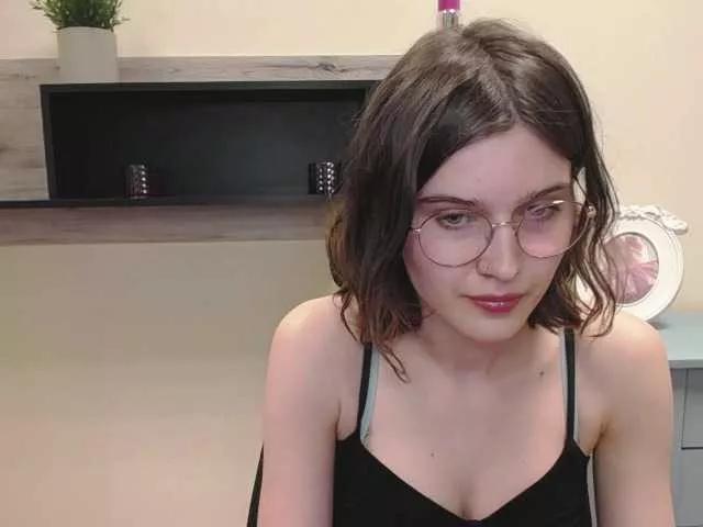soft-sarah on BongaCams 