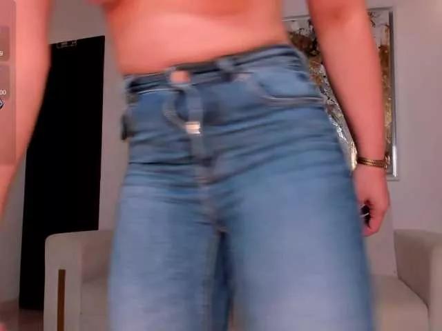 SophieBarnett on BongaCams 