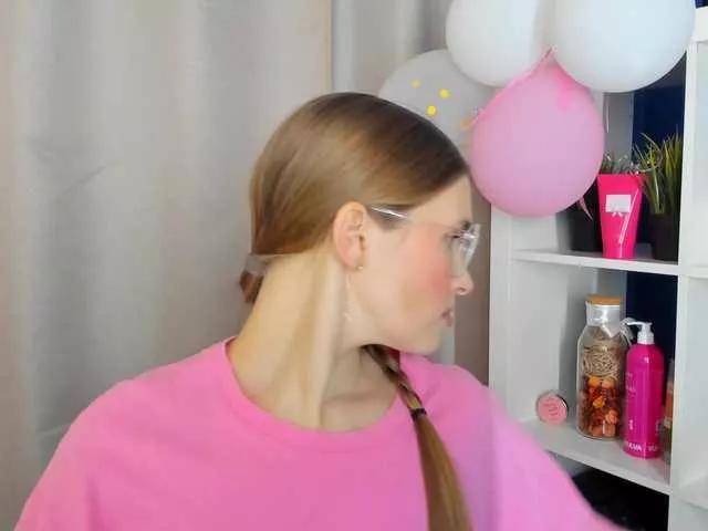 StacyCruuz on BongaCams 