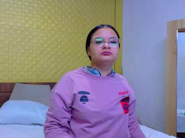 sweet-dani18 on BongaCams 