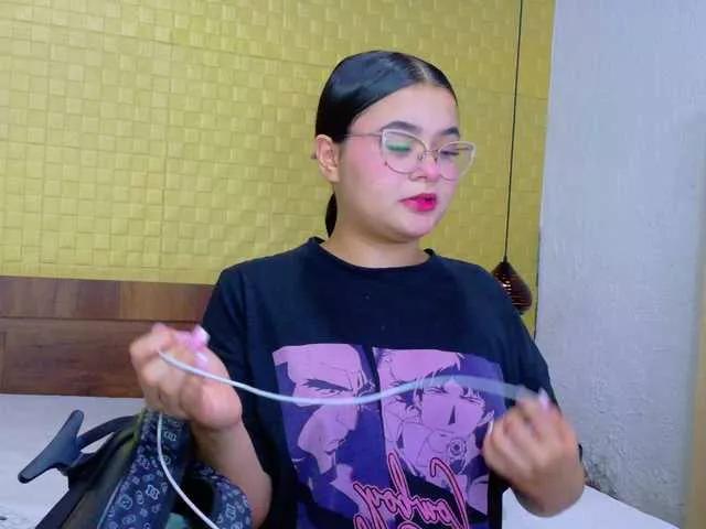 sweet-dani18 on BongaCams 