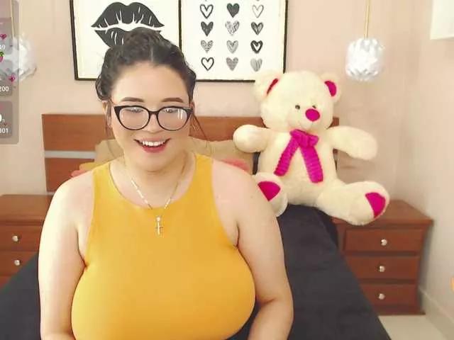 sweet-pink on BongaCams 