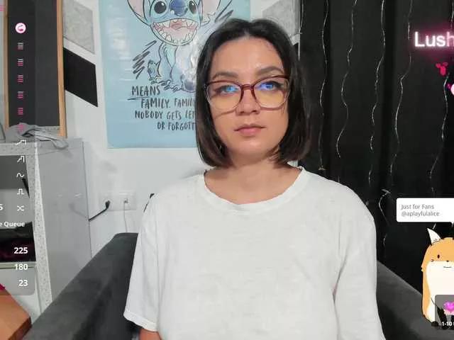 Offline SweetLilith on BongaCams