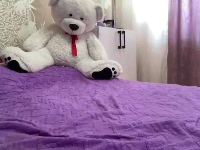 Freechat SweetStrawberry1 on BongaCams