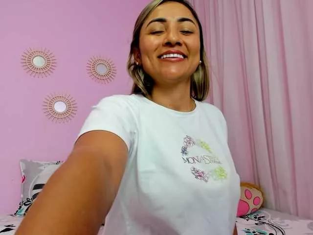 taste-bigass on BongaCams 