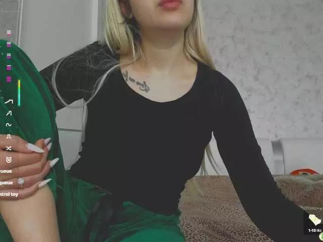 theajoy on BongaCams 
