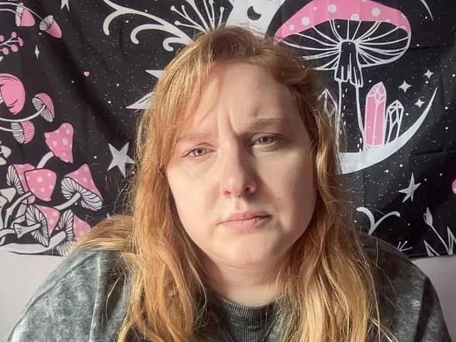thickgingergoddess on BongaCams 