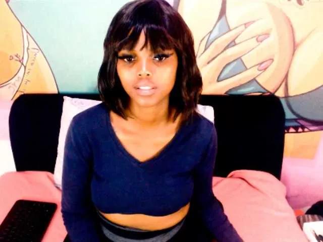 Tyrabangz on BongaCams 