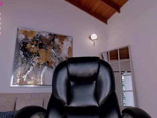 ValeriaVelvet on BongaCams 