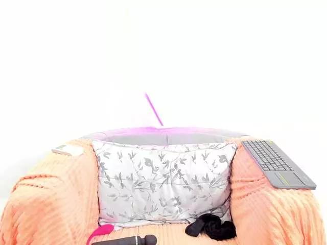ValkiriaContee on BongaCams