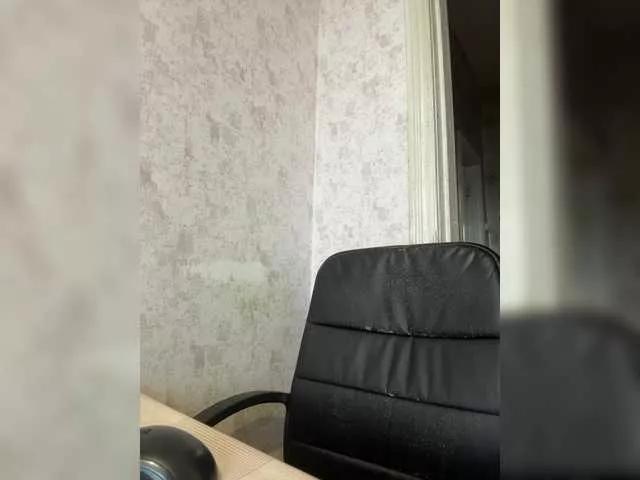 Vika19981 on BongaCams 