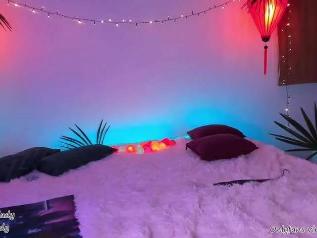 virtual-lady on BongaCams 
