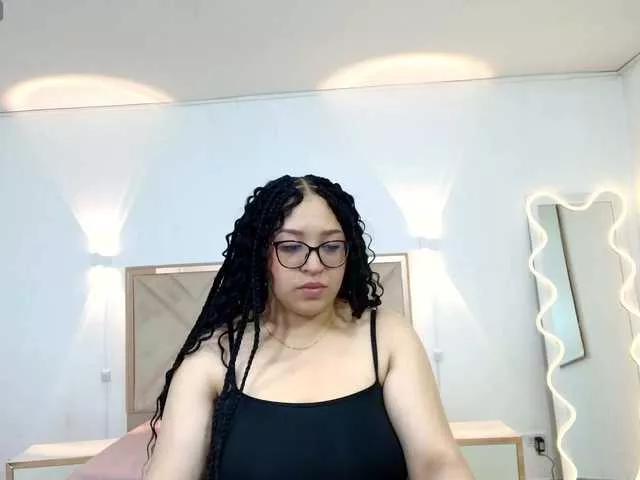 whitney-tay on BongaCams 