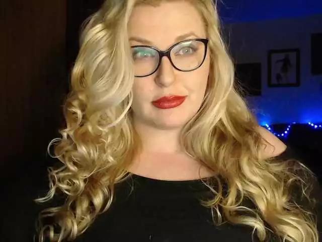 WifeyNusha on BongaCams 