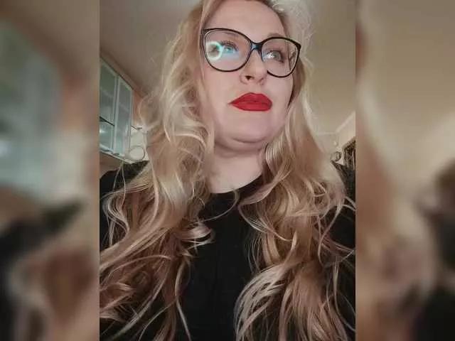 WifeyNusha on BongaCams 