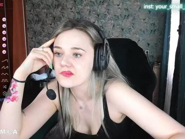 your-small-bunny on BongaCams 