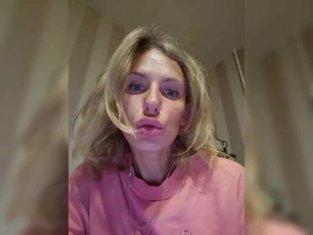 Yourjulieta on BongaCams 