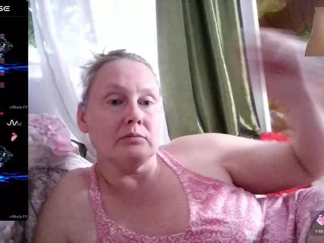 Yoursex2022 on BongaCams 