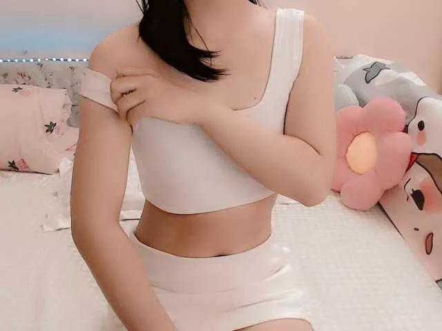 Yuichan on BongaCams 