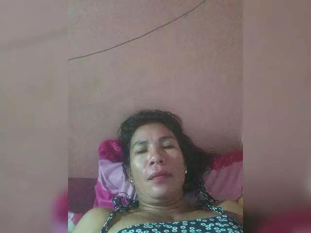 Offline Yummyasian22 on BongaCams