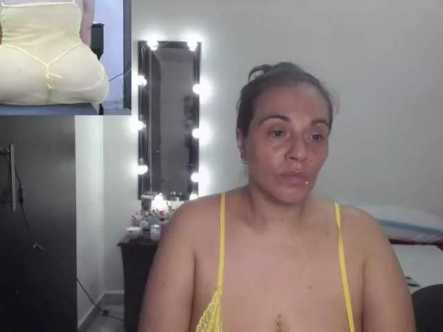 zoedoll on BongaCams 