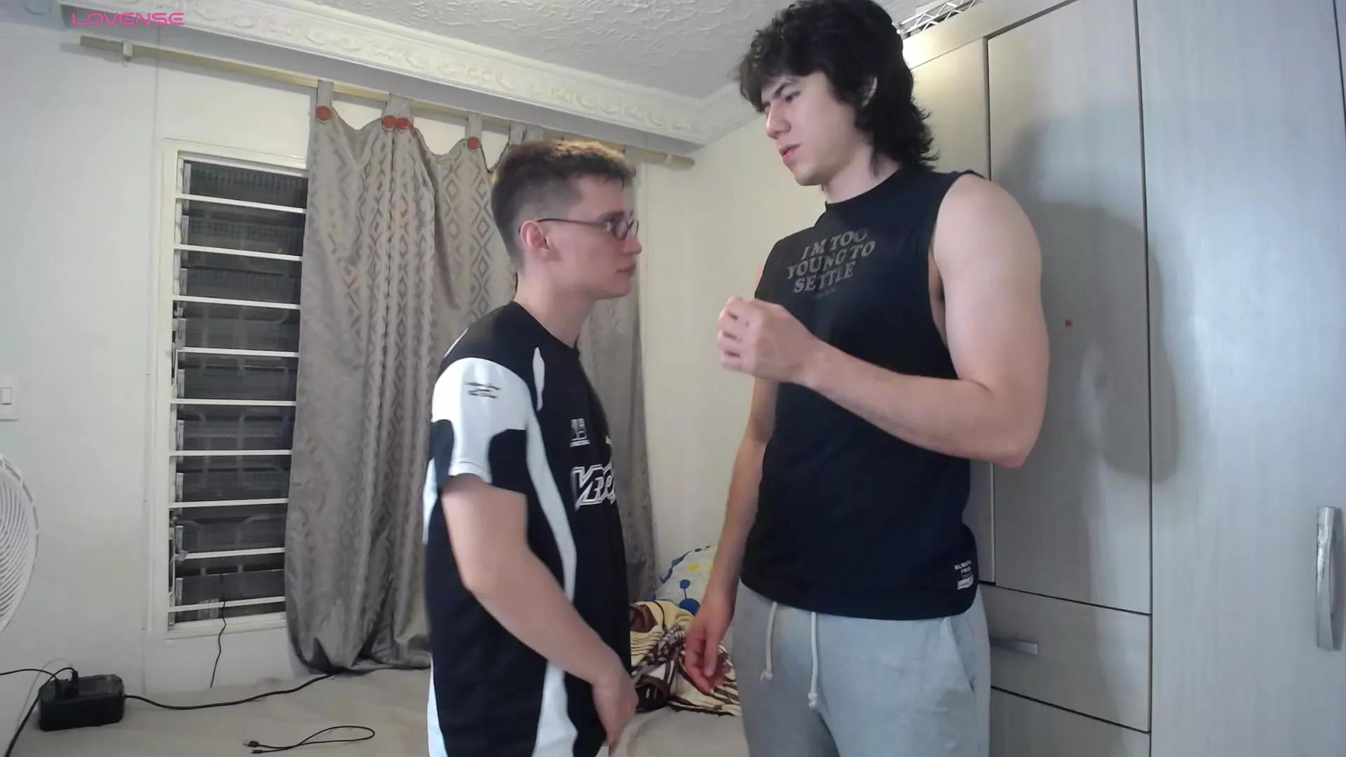 _the_neighbors on Cam4 