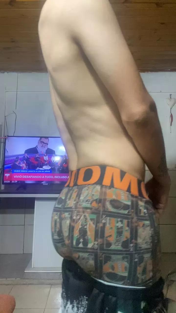 agustin512 on Cam4 