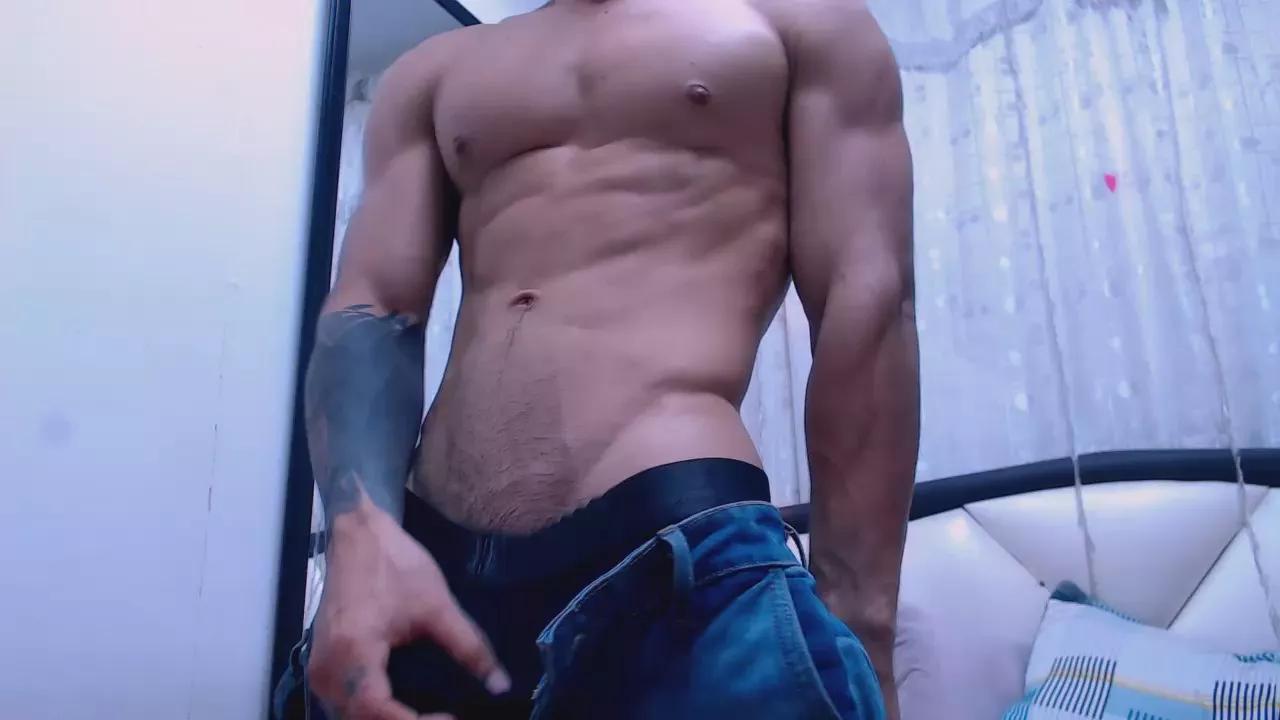 Albert_Bernal69 on Cam4 