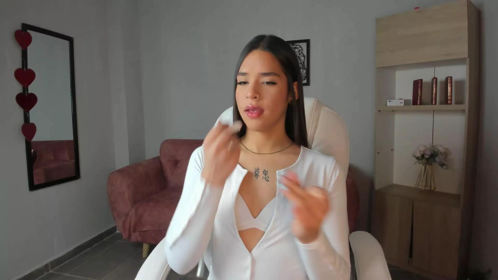 AliceSecrets on Cam4 