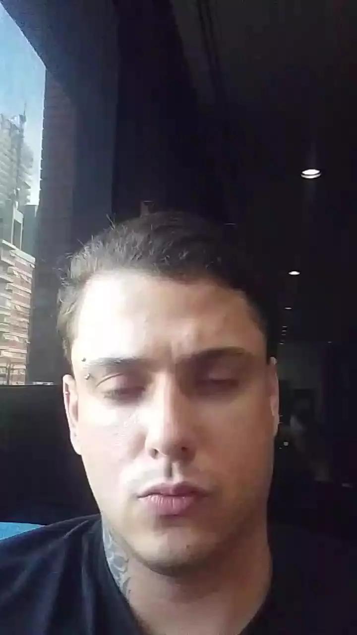 andrestechha on Cam4 