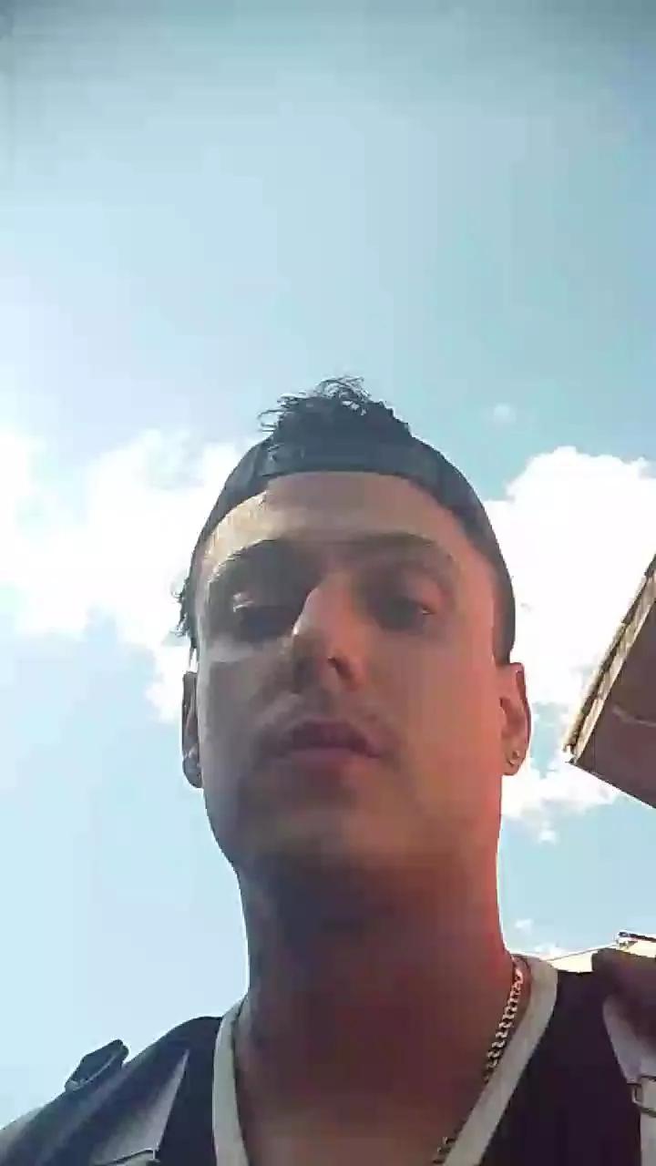 andrestechha on Cam4 