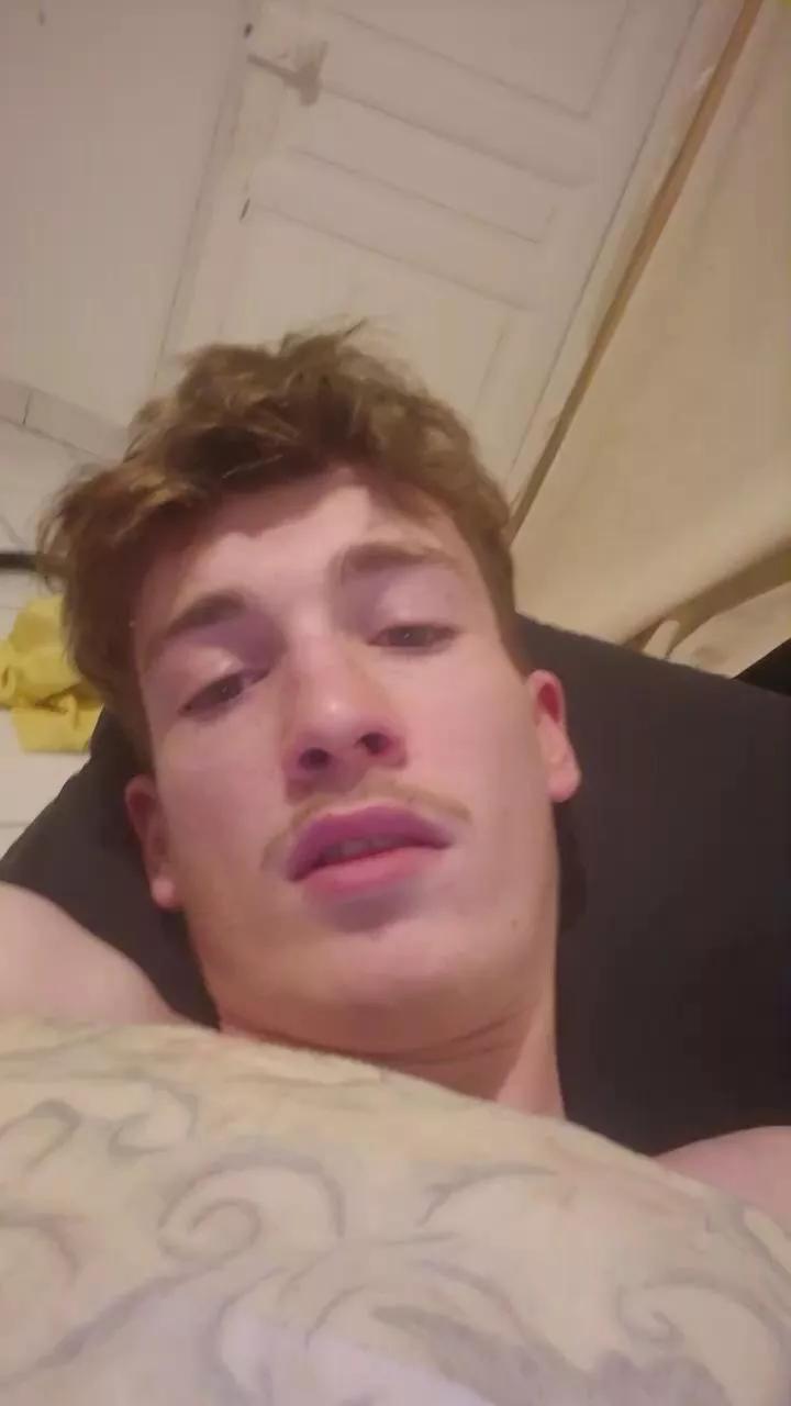 Anthony2324 on Cam4 