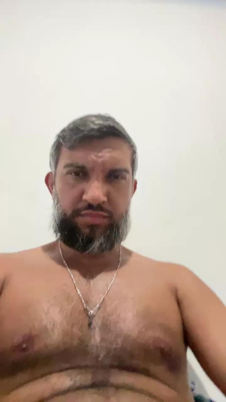 Barbudozscam on Cam4 