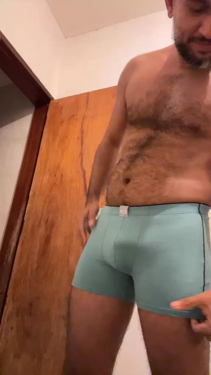 Barbudozscam on Cam4 