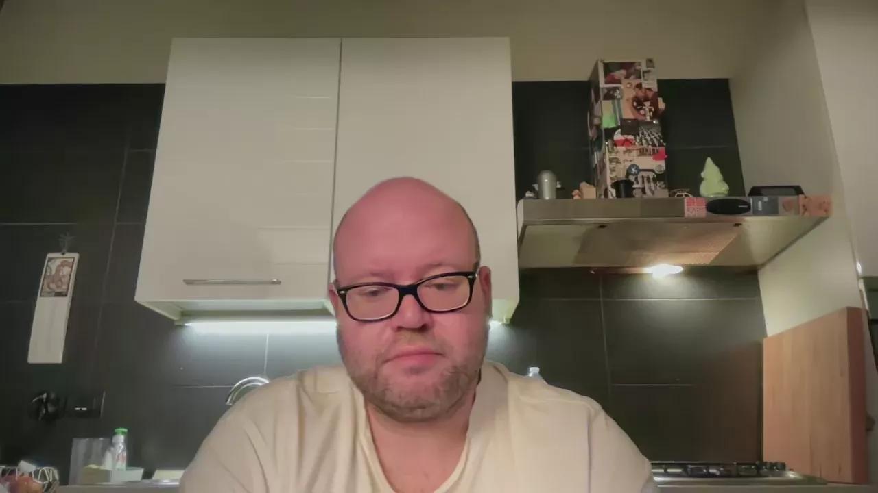BearBoy78 on Cam4 