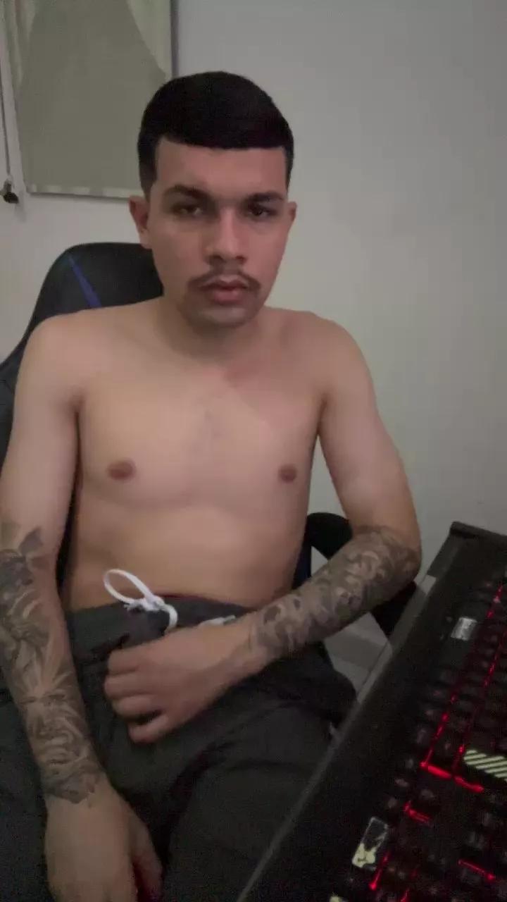 beh_pauzao on Cam4 