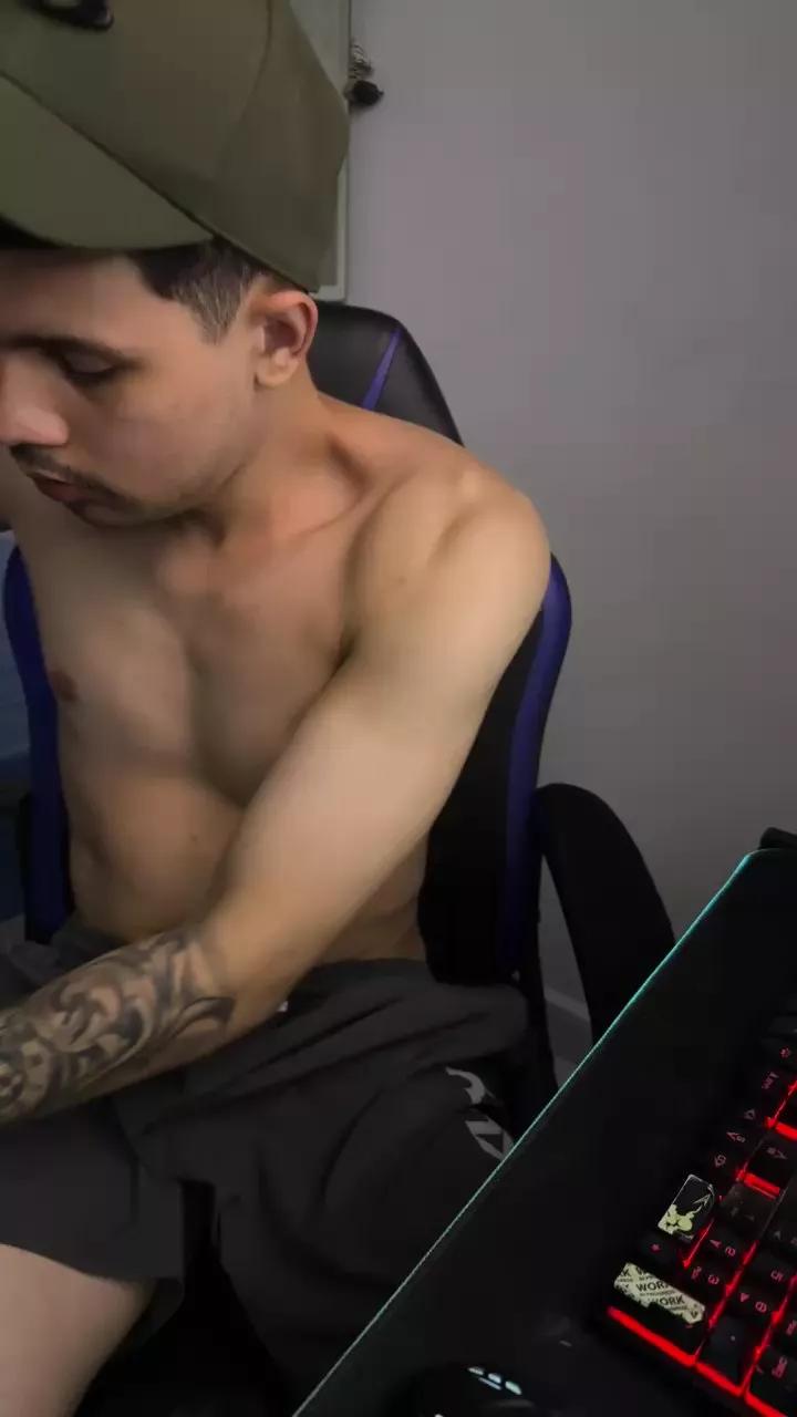 beh_pauzao on Cam4 