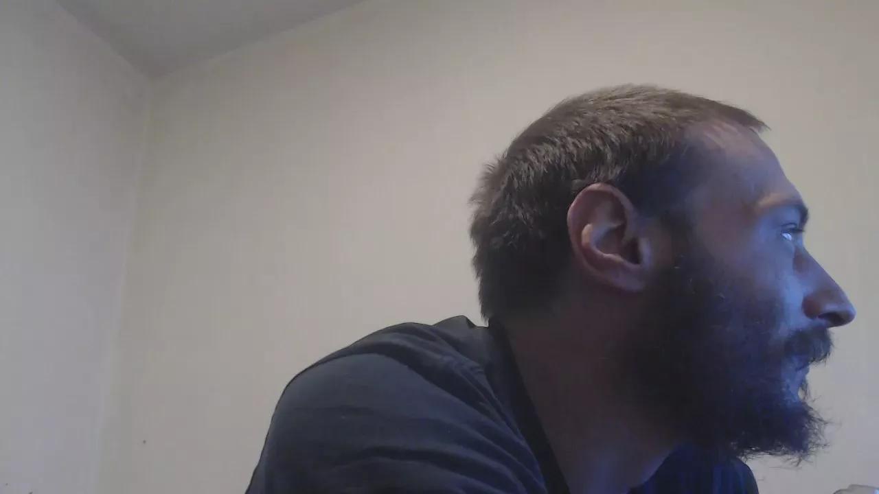 bigBUZZZZ69 on Cam4 