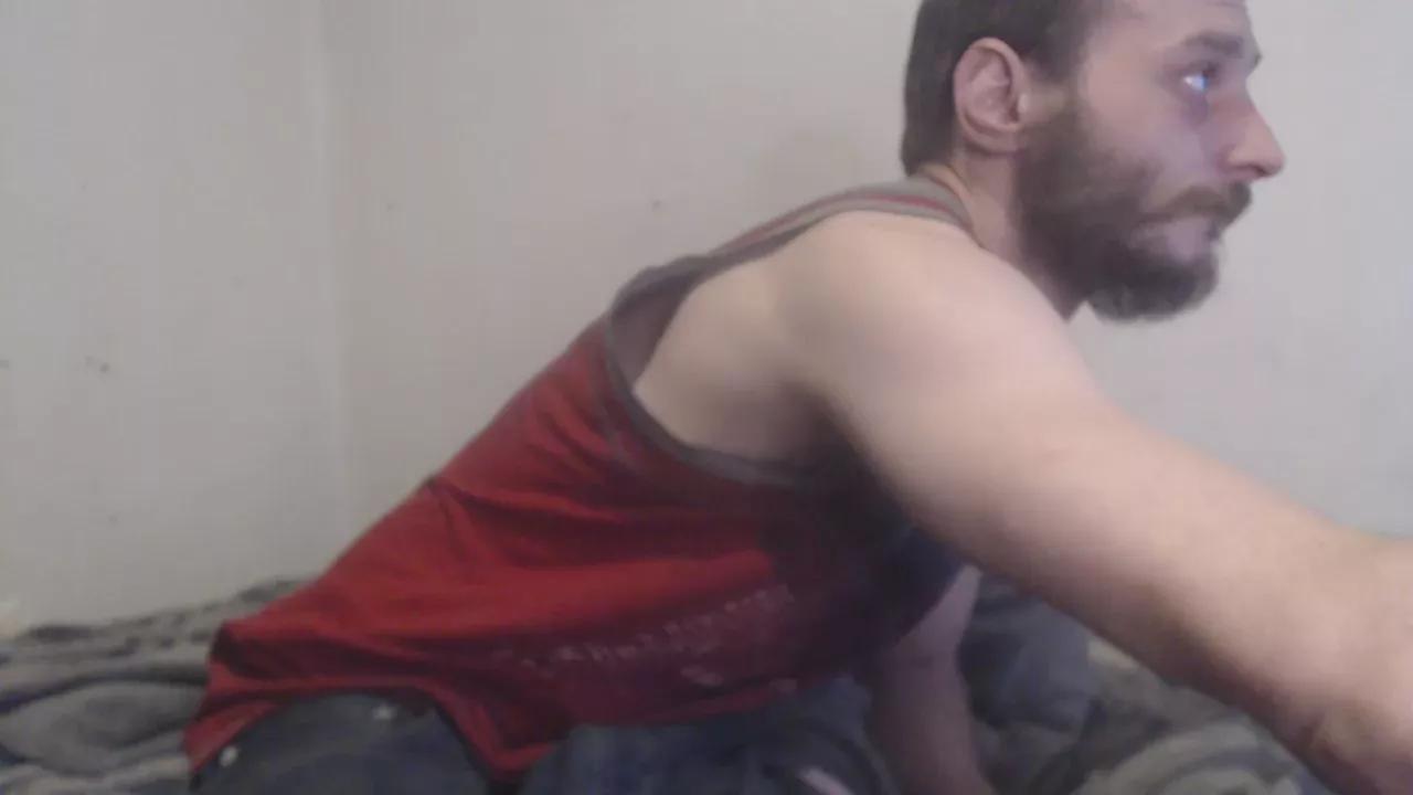 bigBUZZZZ69 on Cam4 