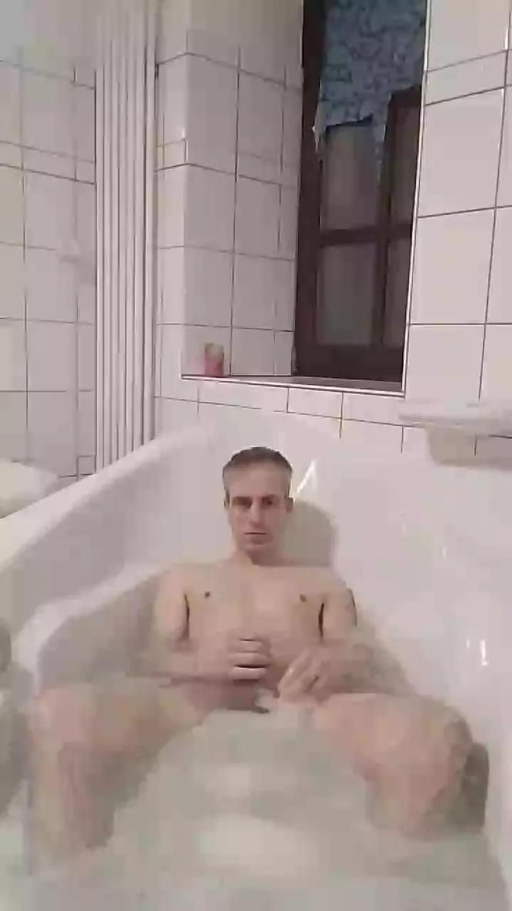 BiInTrier on Cam4 