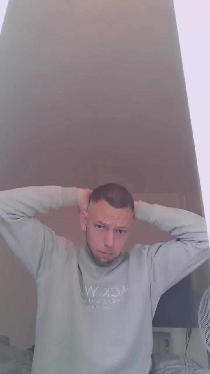 biladz_xxx on Cam4 