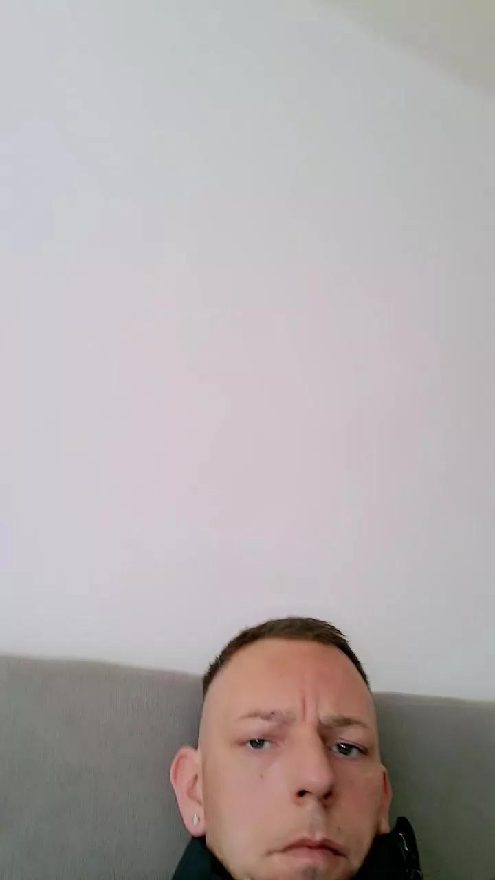 biladz_xxx on Cam4 