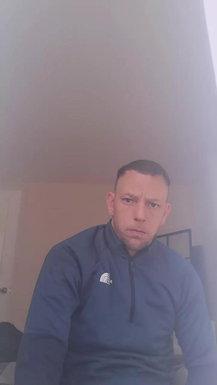 biladz_xxx on Cam4 