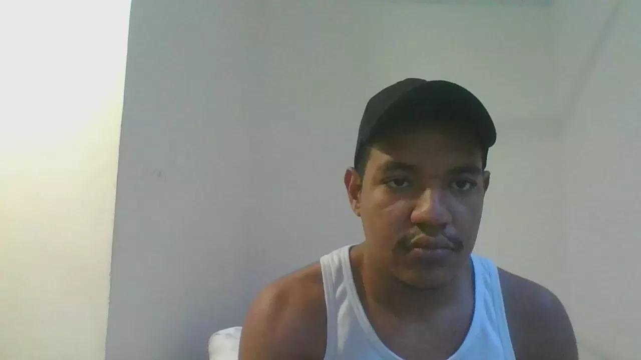 Black23toolD on Cam4 
