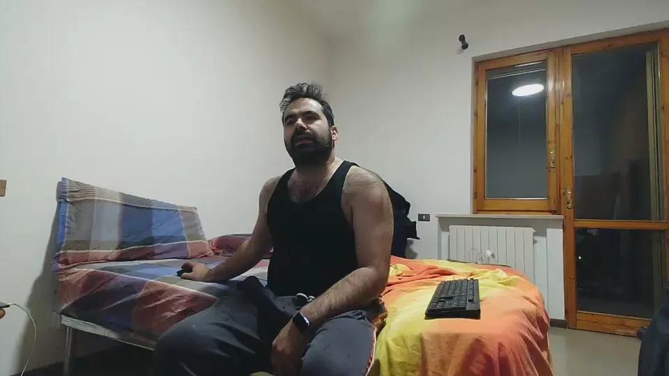 bleakw85 on Cam4 