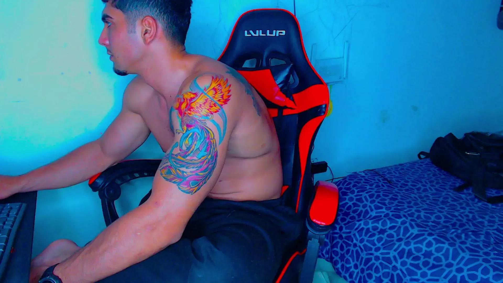 Boy_Perfec on Cam4 