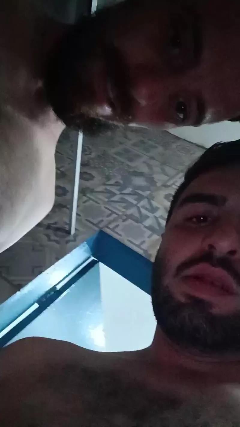 BRhugedick on Cam4 