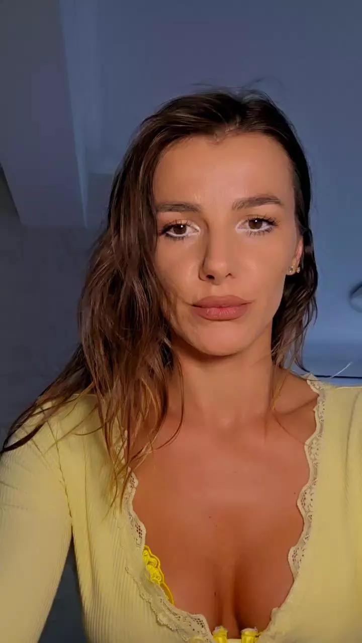 bunny_vic on Cam4 