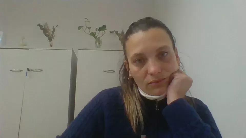 Carolache on Cam4 